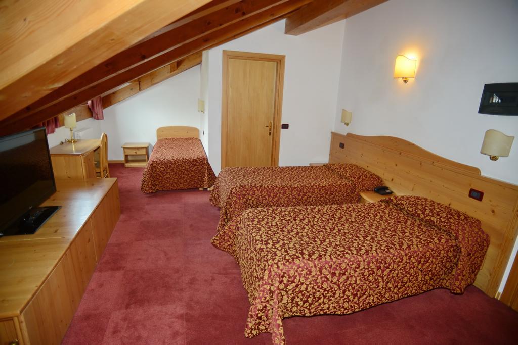 Hotel Canada Andalo Room photo