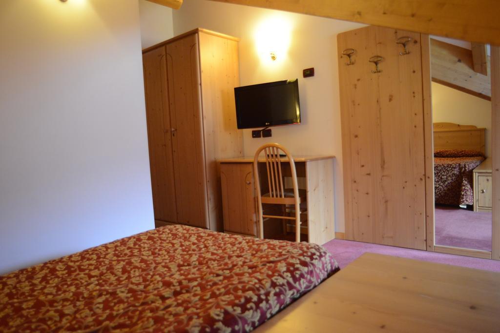 Hotel Canada Andalo Room photo